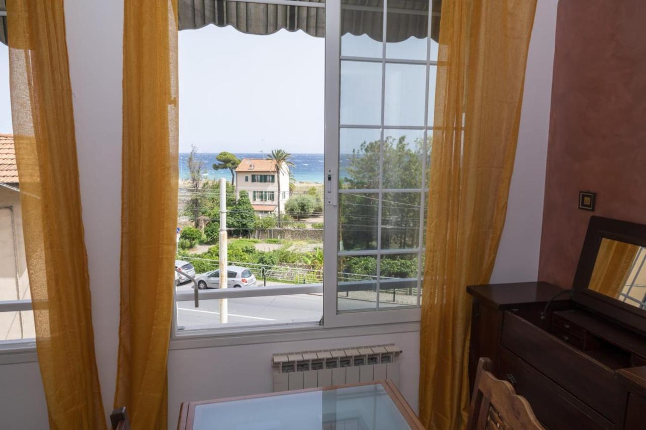 Casa Ambra Mare Apartment Bordighera Exterior foto